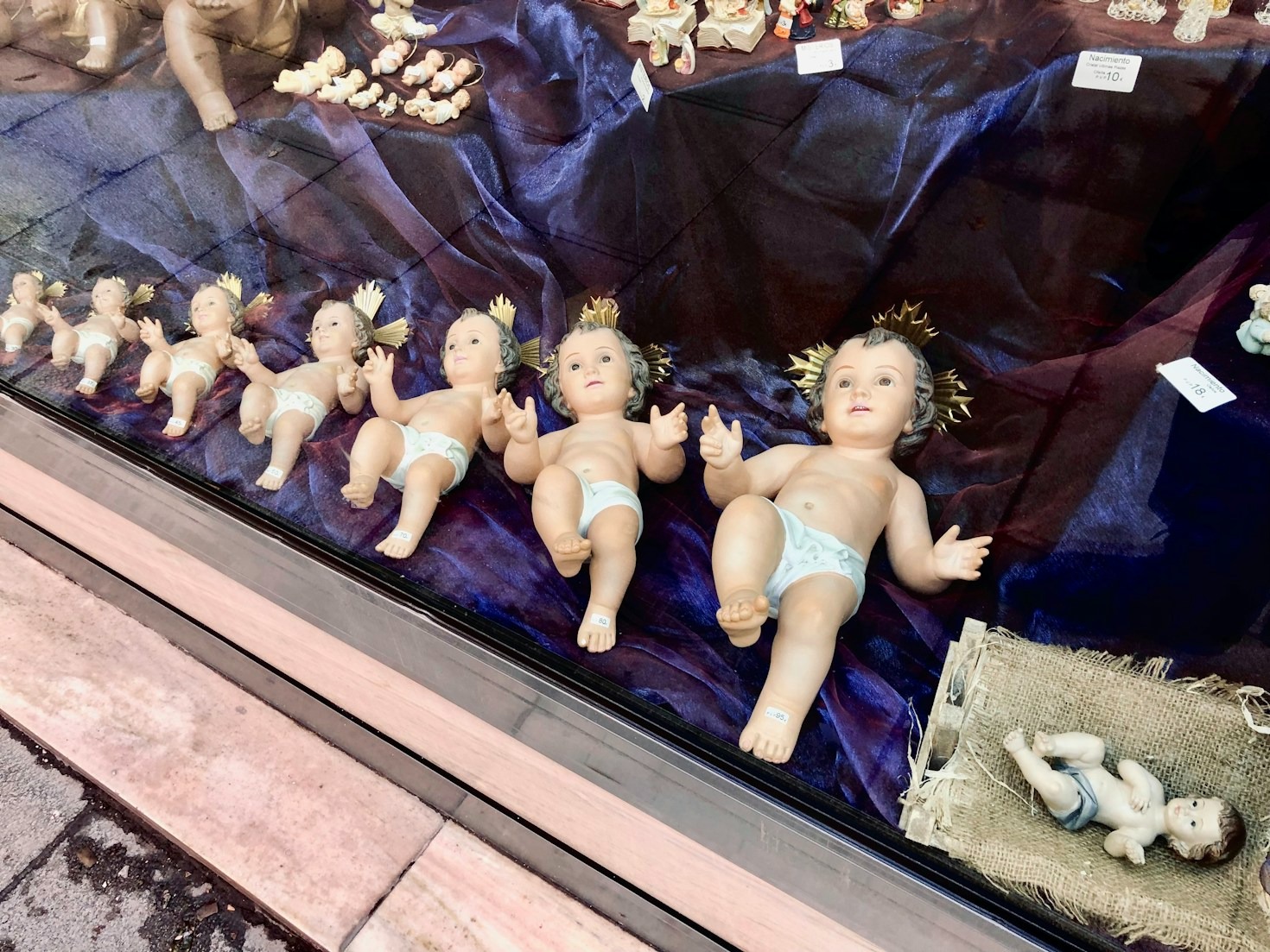 Cuidados Essenciais com Sua Boneca Reborn